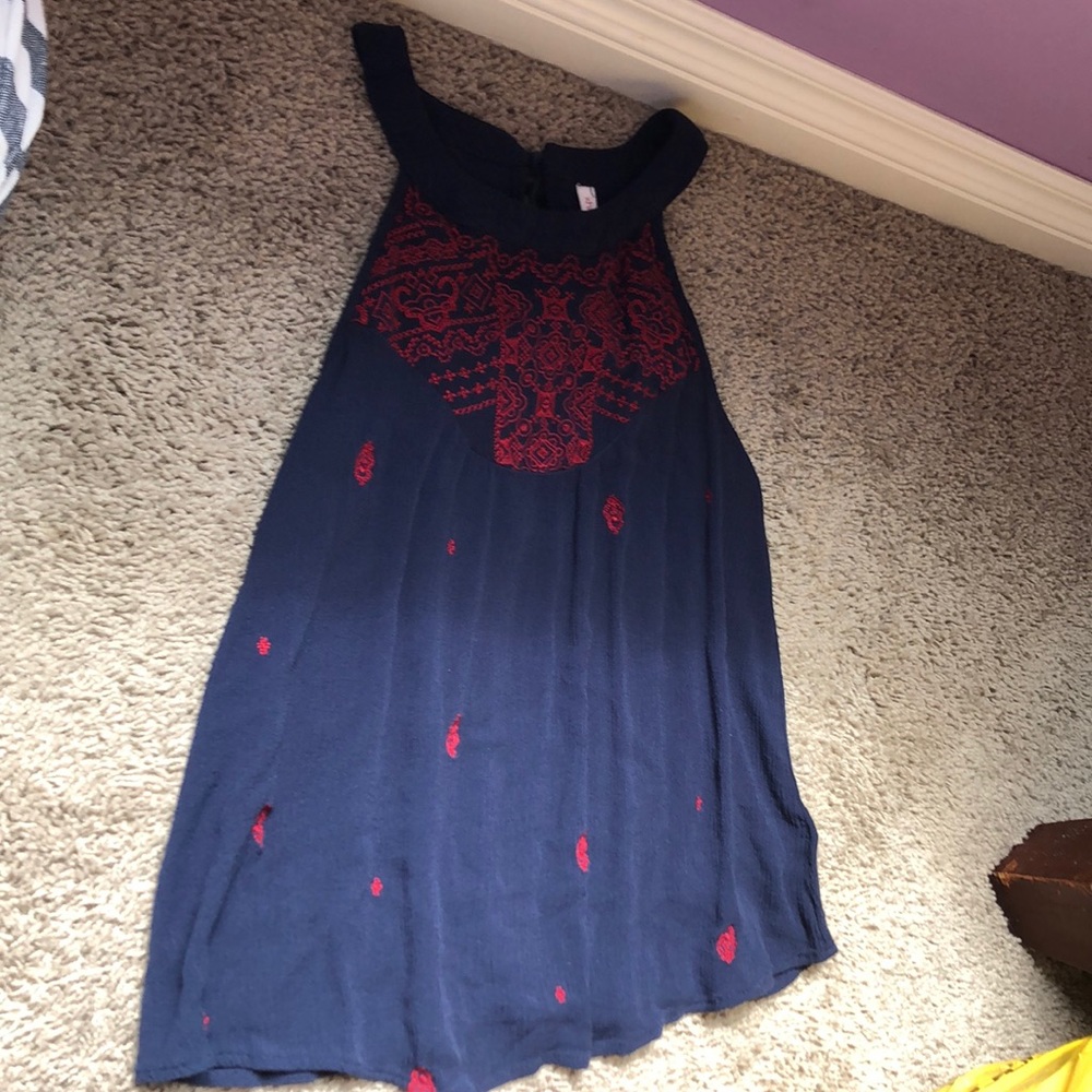 Halter top - Picture 2 of 6